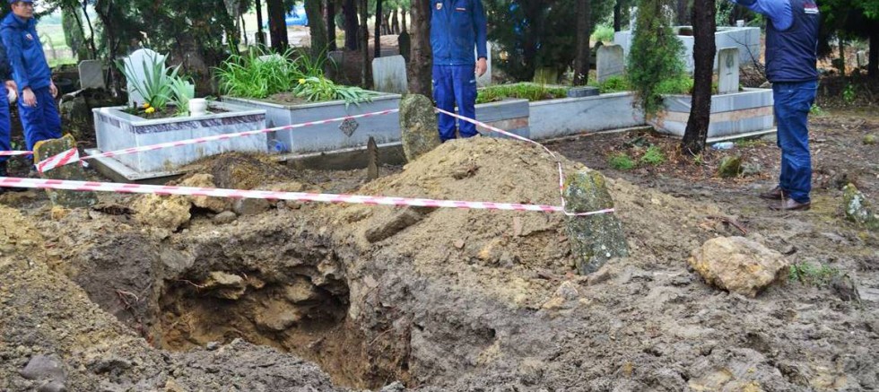 Kavaklıtepe’de Mezarlıkta Kaçak Kazıya 5 Gözaltı