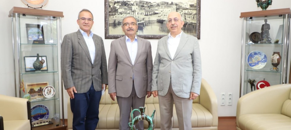 Rektör Murat’tan Başkan Özacar’a Ziyaret