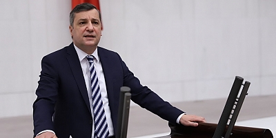 Ceylan; ‘AKP Mavi Vatan’ı Terk Mi Ediyor?’
