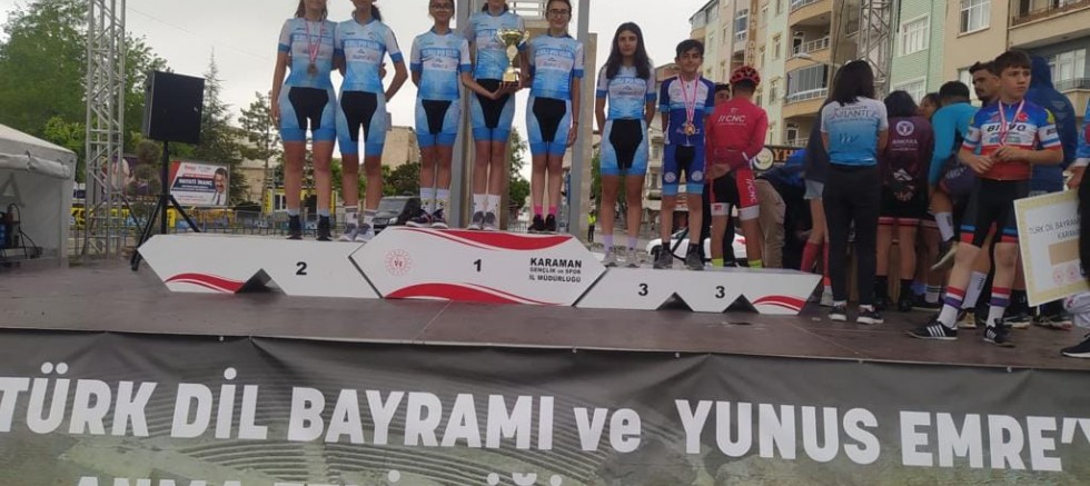U15 Kızlar Bisiklet Takımı Türkiye Şampiyonu Oldu