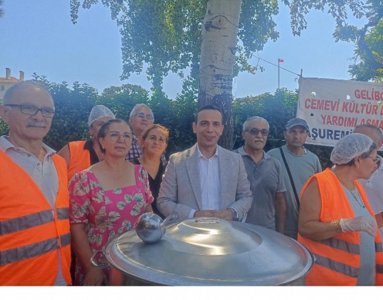 ‘Aşure, Farklılıklarımızla Bir ve Beraber Olabildiğimizi Simgeler’