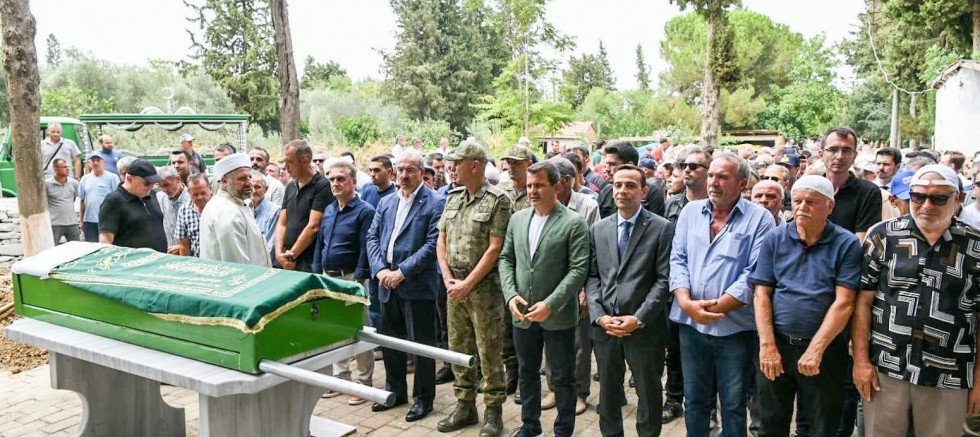Başkan Uysal’ın Babası Son Yolculuğuna Uğurlandı