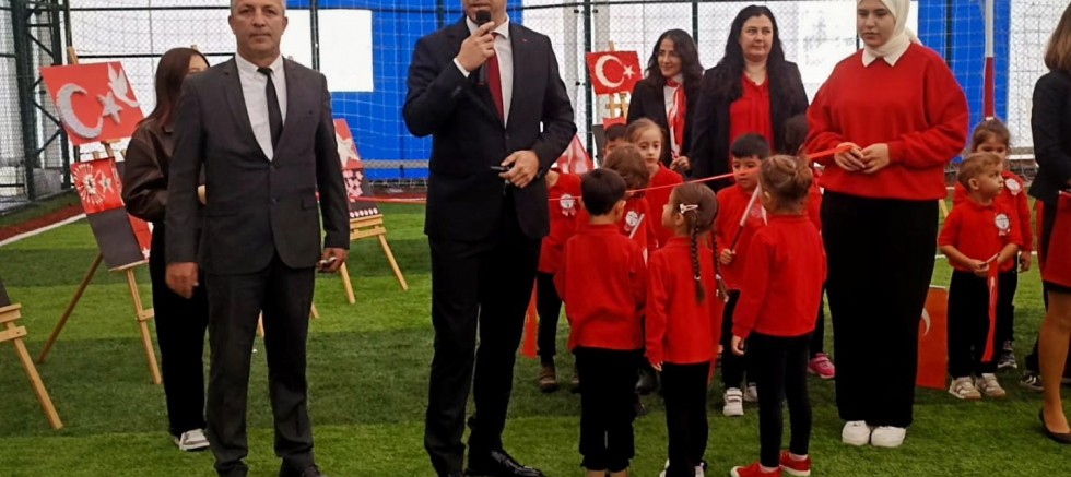 Cumhuriyet Coşkusu Miniklerle Yaşandı