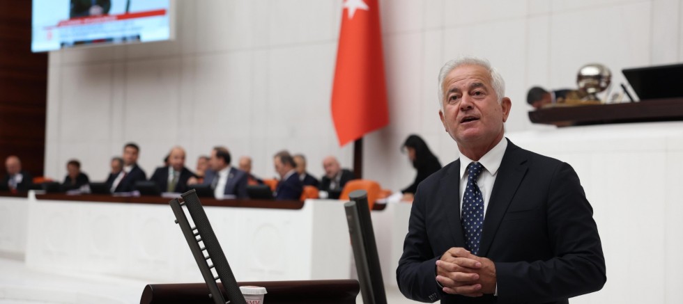 ‘Emeklilerimiz Onurlu Bir Yaşamı Hak Ediyor’