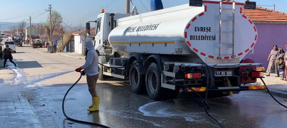 Evreşe, Korona Virüse Karşı İlaçlanıyor