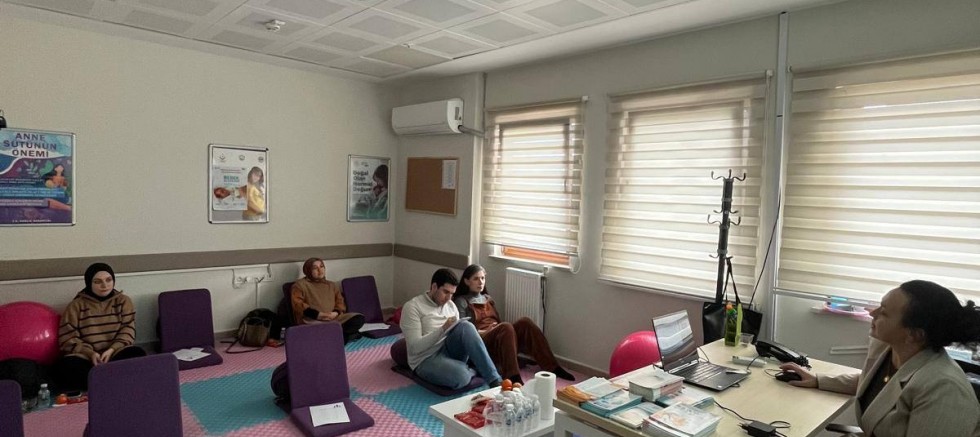 Gebe Okulunda Bağışıklama Programı Eğitimi Düzenlendi