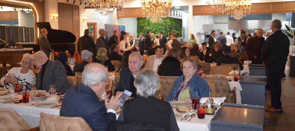 Gelibolu Belediyesi’nden Şehit Aileleri ve Gazilere İftar