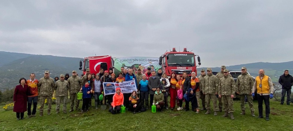 Gelibolu’da Orman Haftası’nda Fidanlar Toprakla Buluştu