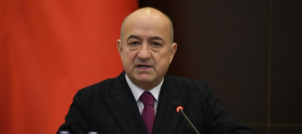 Gider; ‘Daha Çok Özür Dilemen Lazım Özgür Özel’