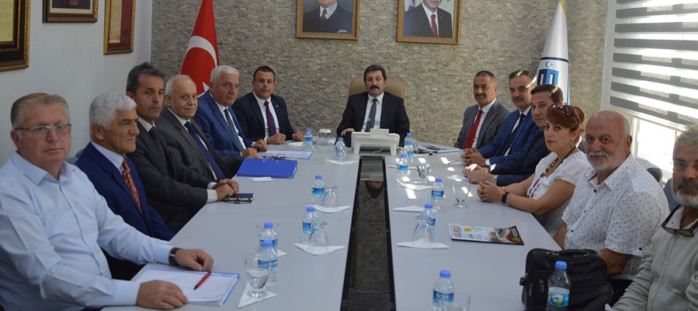 İlçemizde Yapılan ve Devam Eden Yatırımlar Hakkında Görüşüldü