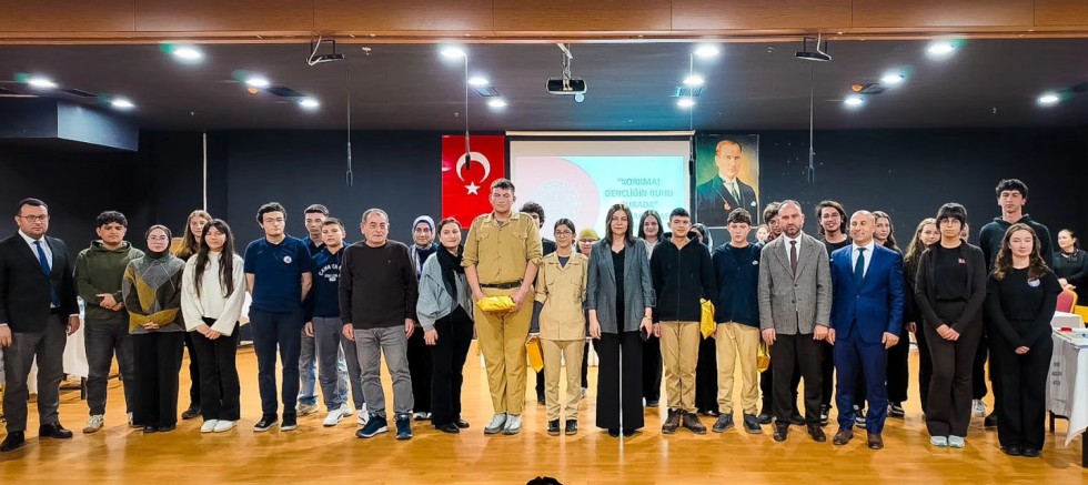 İstiklal Marşı Bilgi Yarışmasında Çanakkale Şampiyonu Gelibolu’dan