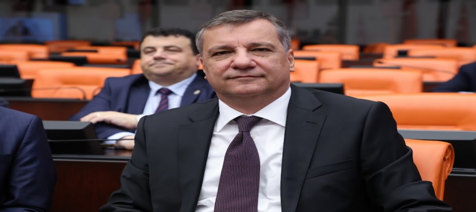 ‘Denizlerde Tehdit Sürerken Neden Fırkateyn Satıyorsunuz?’