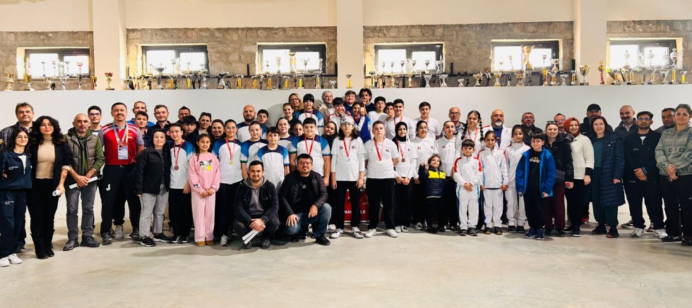 Salon Okçuluk İl Şampiyonası Gelibolu’da Gerçekleştirildi