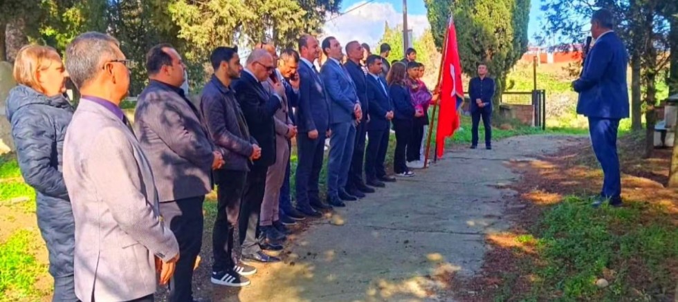 Şehit Öğretmen Nuriye Ak’ın Kabrine Ziyaret