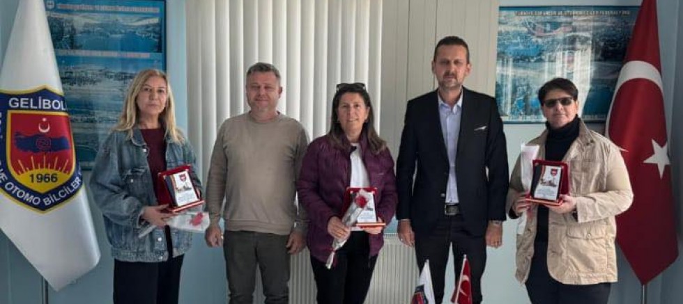 Şoförler Odası’ndan Kadın Üyelere 8 Mart’ta Anlamlı Plaket