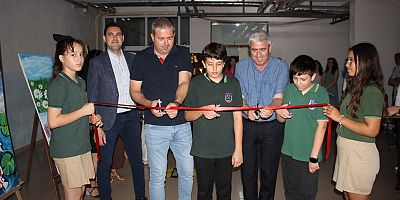 100. Yıl Barış Ortaokulu'nda Yıl Sonu Sergisi