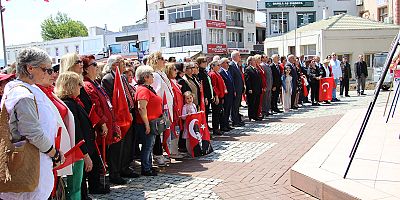 19 Mayıs Alternatif Törenle Kutlandı