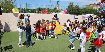 23 Nisan’ı Çocuk Şenliği İle Kutladılar