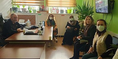 AK Kadınlardan ‘Beyaz Baston Haftası’ Ziyareti