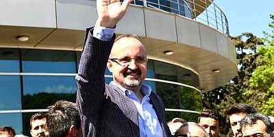 ‘AK Parti Yine Türkiye’nin En Büyük Partisi’