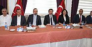 AK Partili Vekiller Muhtarlarla Buluştu