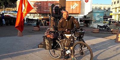 Almanya’dan Bisikletiyle Yola Çıkan Gezgin Gelibolu’ya Ulaştı