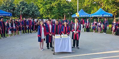 Atatürk MTAL’de Mezuniyet Coşkusu