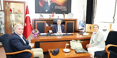 Başkan Özacar’a Fahri Üyelik Kartı Verildi