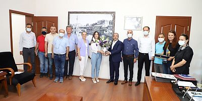 Başkan Özacar’a Sürpriz Babalar Günü Kutlaması