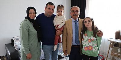 Başkan Özacar’dan Minik Merve’ye Ziyaret