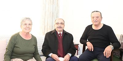 Başkan Özacar’dan ‘Sevgi Çınarları’na Ziyaret