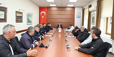 Başkan Özacar, Deprem Bölgesinde Görev Yapan Personelle Görüştü