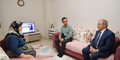 Başkan Özacar, Ev Ziyaretlerini Sürdürüyor