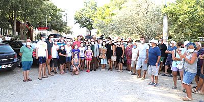 Başkan Özacar, Güneyli Sahilinde Vatandaşlar Görüştü