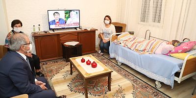 Başkan Özacar’ın Ev Ziyaretleri Sürüyor