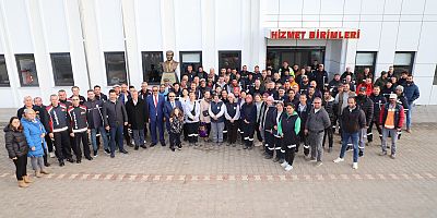 Başkan Özacar, Personelinin Yeni Yılını Kutladı