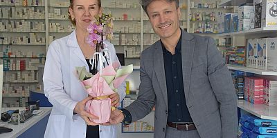 Başkan Soyuak’tan Eczacılar Günü Ziyareti