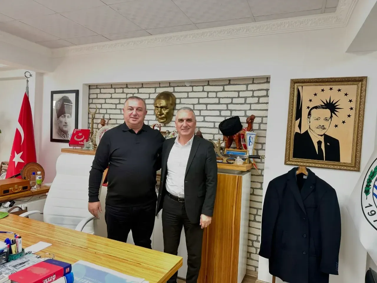 Başkan Uysal’tan Geyikli Belediyesi’ne Ziyaret