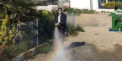 Bayırköy Muhtarı Dezenfekte İşlemlerini Gerçekleştiriyor