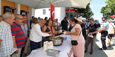 Belediyeden Aşure İkramı