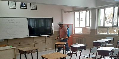 Belediyeden Okullarda Dezenfekte Çalışması