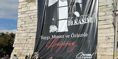 Belediyenin Atatürk’ü Anma Günü İçin Hazırladığı Afişe Tepki