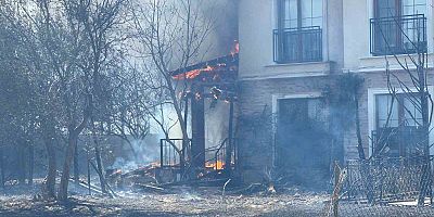 Çanakkale Yine Yanıyor! Evler Kül Oldu!