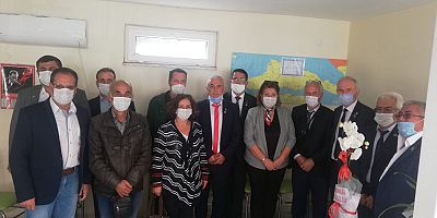 CHP’den Muhtarlar Günü Ziyareti