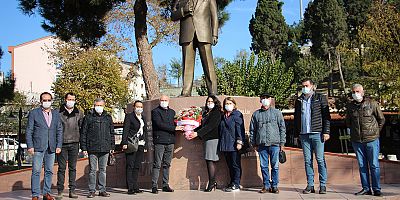 CHP’den Öğretmenler İçin Buket Sunumu