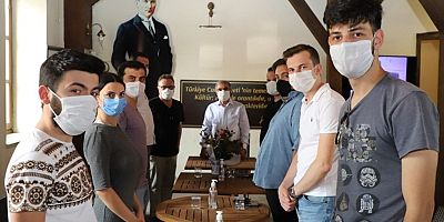 CHP’li Gençlerden Babalar Günü Kutlaması