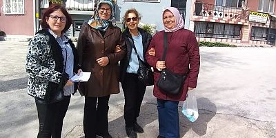 CHP’li Kadınlar Mahalle Çalışmalarını Sürdürüyor