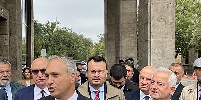 CHP’li Vekiller Milli Eğitim Bakanlığına Yürüdü