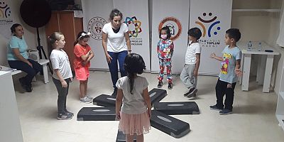 Çocuklara Müzikli Dans Eğitimi Verildi