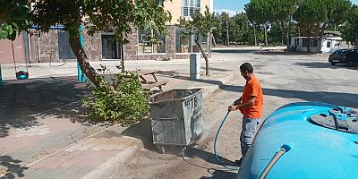 Çöp Konteynerleri Dezenfekte Ediliyor